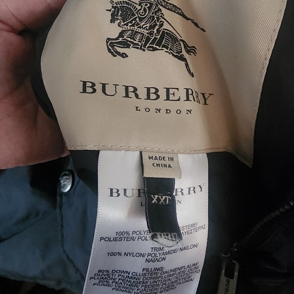 Burberry reversible puffer vest w/hood XXL - Picture 6 of 14